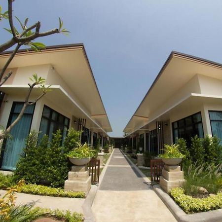 Med Room Korat Nakhonratchasima Eksteriør billede