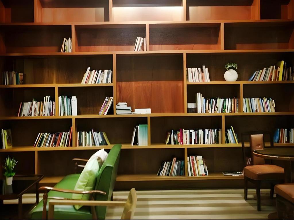 Med Room Korat Nakhonratchasima Eksteriør billede