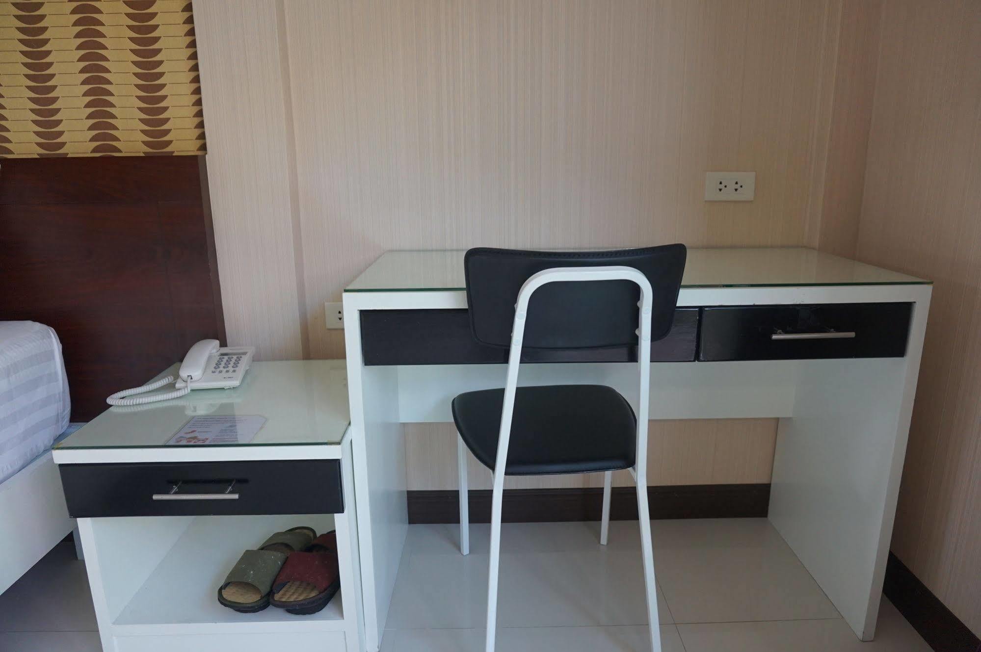Med Room Korat Nakhonratchasima Eksteriør billede